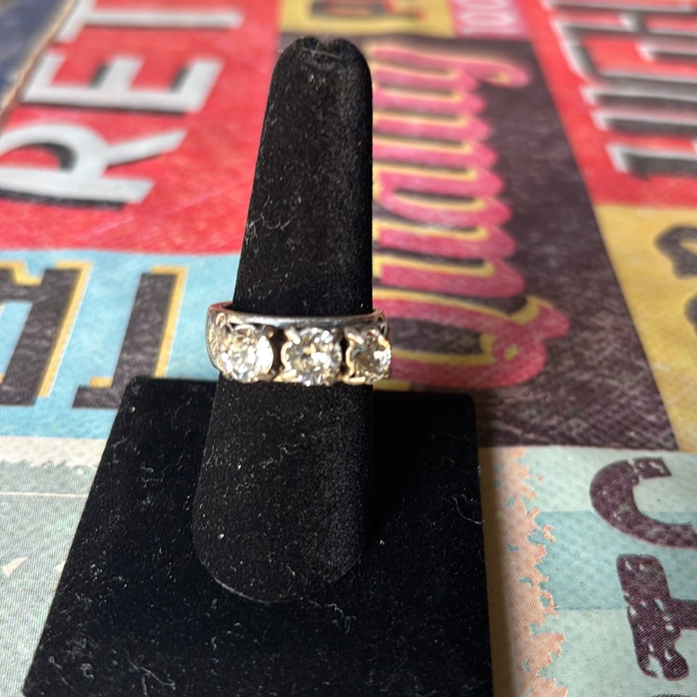 French Kande Three Stone Ring